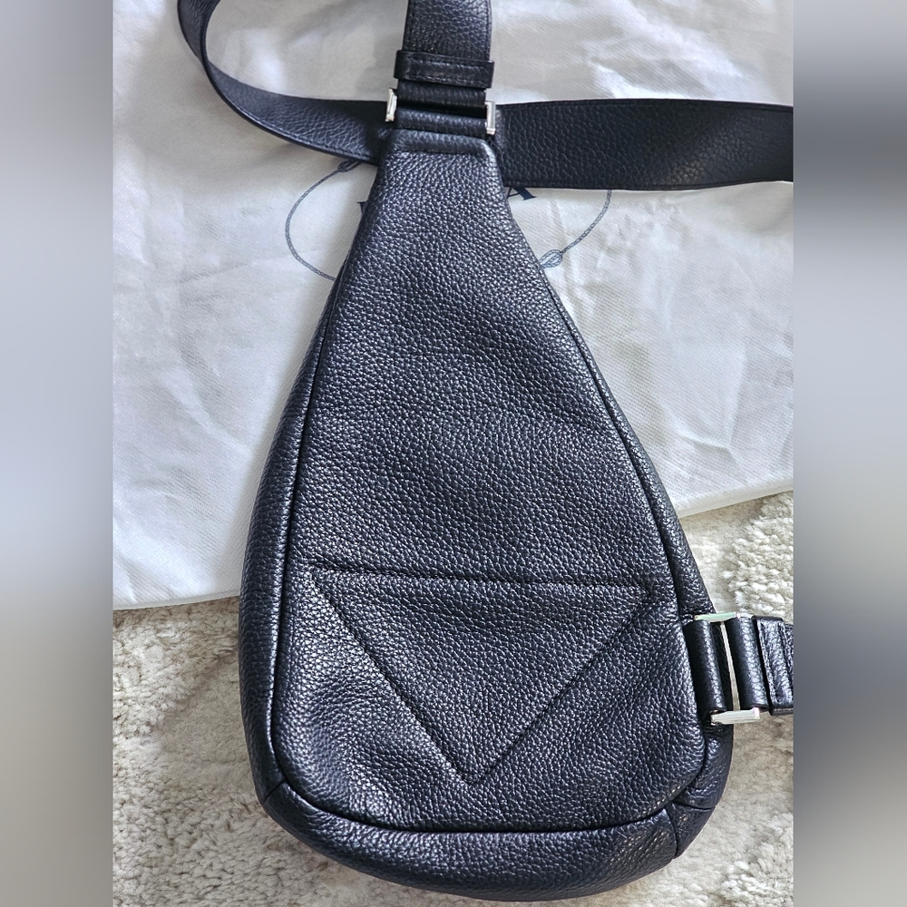 Prada Crossbody - Picture 4 of 5